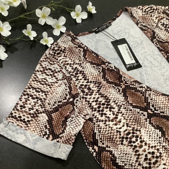 Nasty Gal Riley Snake Low Voop Neck Tee T Shirt Top Python Animal Print Brown - Picture 9 of 13